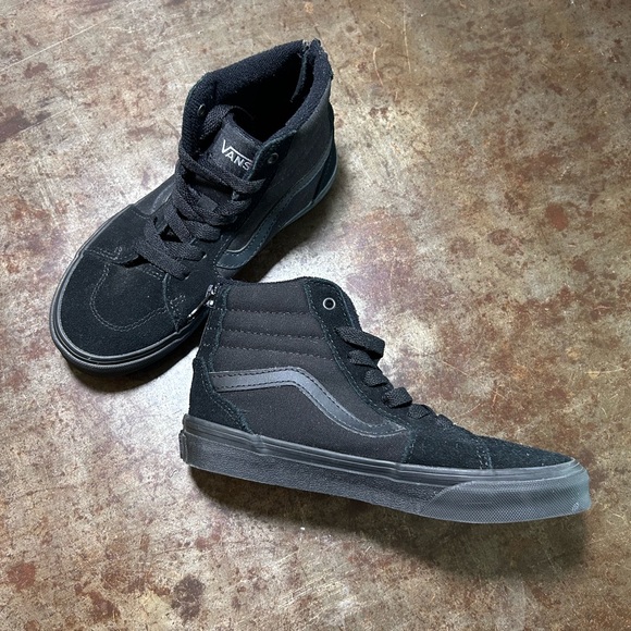 Vans Kid’s Filmore Hi Zipper Lace Up Front Black on Black Suede Canvas Skate - Picture 8 of 12